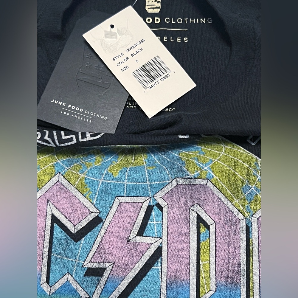 Junk Food NWT AC/DC 1980’s World Tour Graphic Tee in Small - Picture 6 of 7